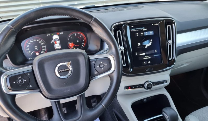 Volvo XC40 2,0 150cv Momentum full