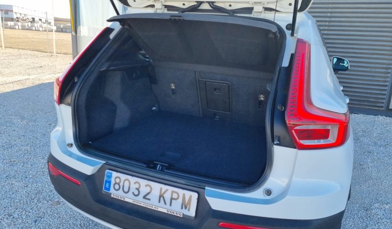 Volvo XC40 2,0 150cv Momentum full