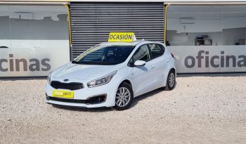 Kia_Ceed_CRDI_Business_Destacar_Écija (11)